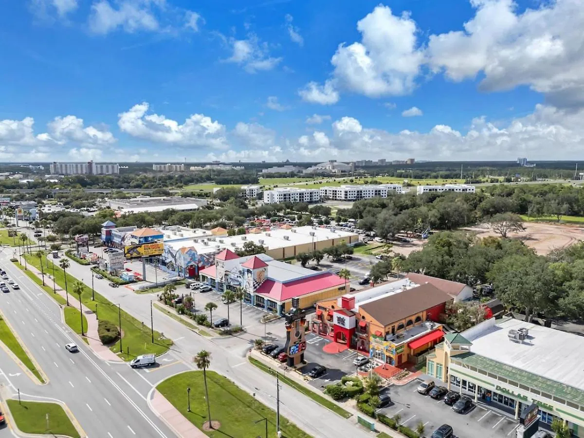 Elegant 7 Mins To World And Free Parking Apartment Kissimmee