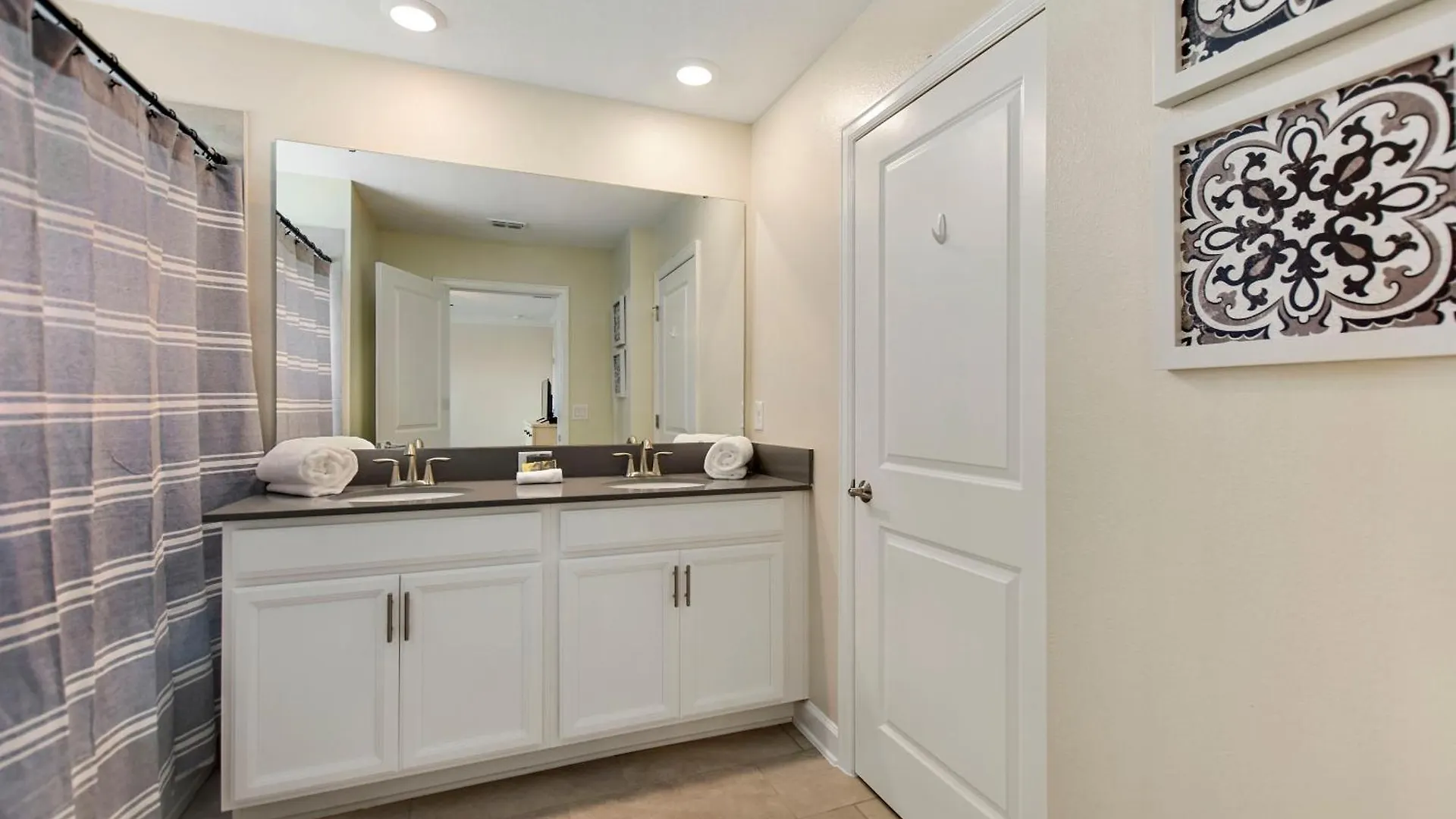 Barefoot Breeze - Storey By Shine 833 * Kissimmee