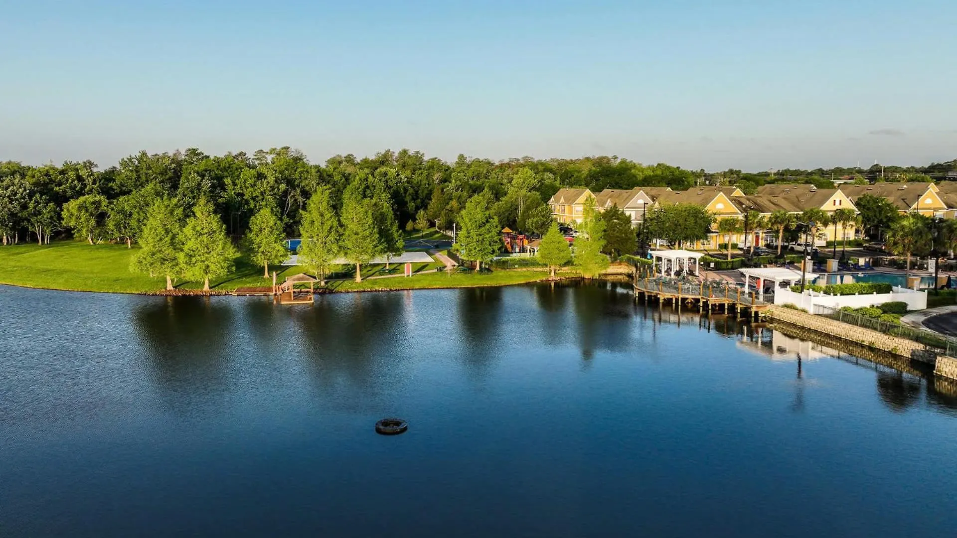Amazing Family Townhouse Minutes From The Parks Holiday home Kissimmee