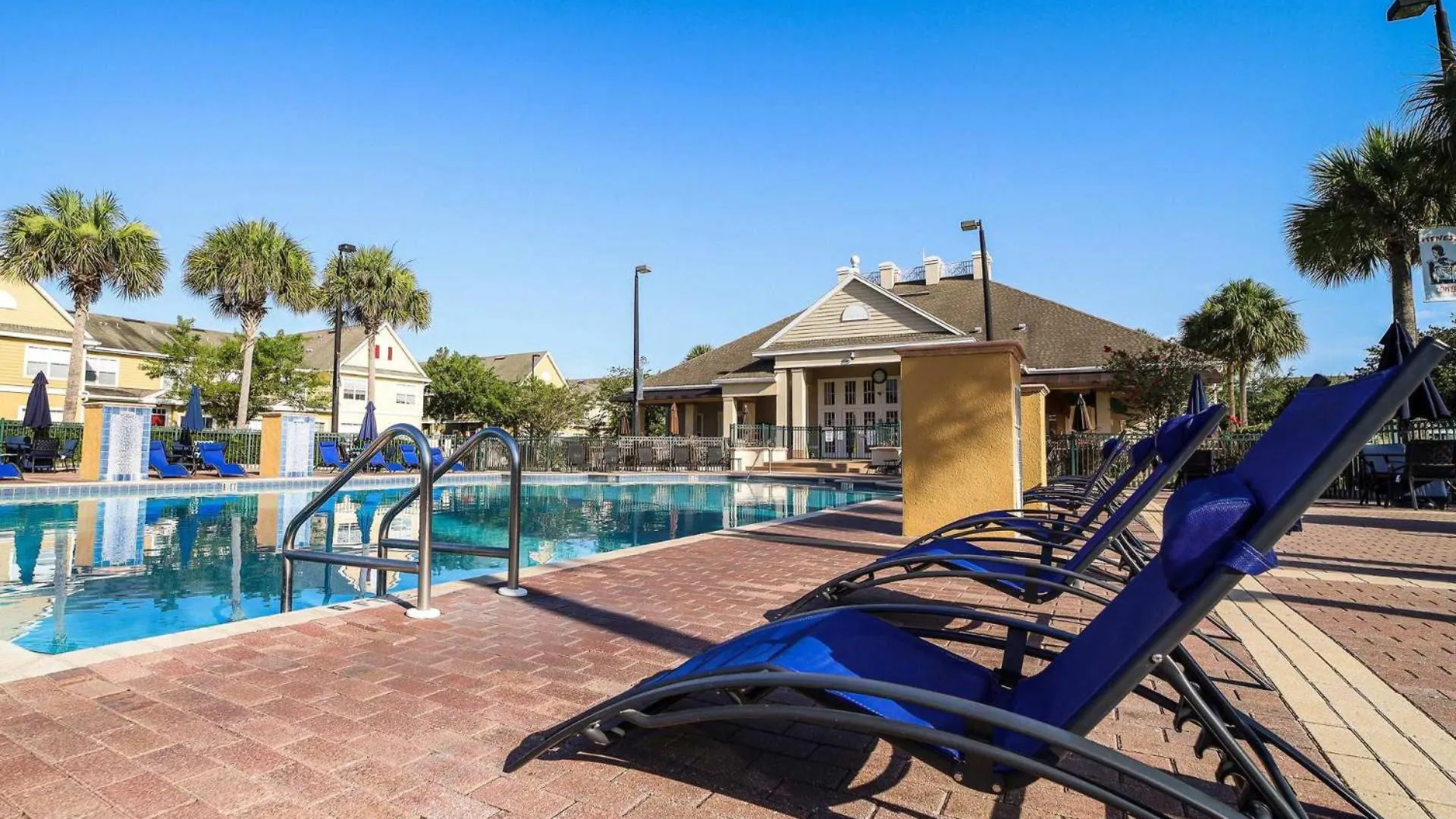Amazing Family Townhouse Minutes From The Parks Holiday home *