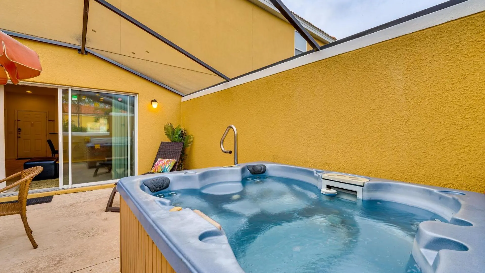 4 Mi To World Townhome With Hot Tub And Lanai! Holiday home *