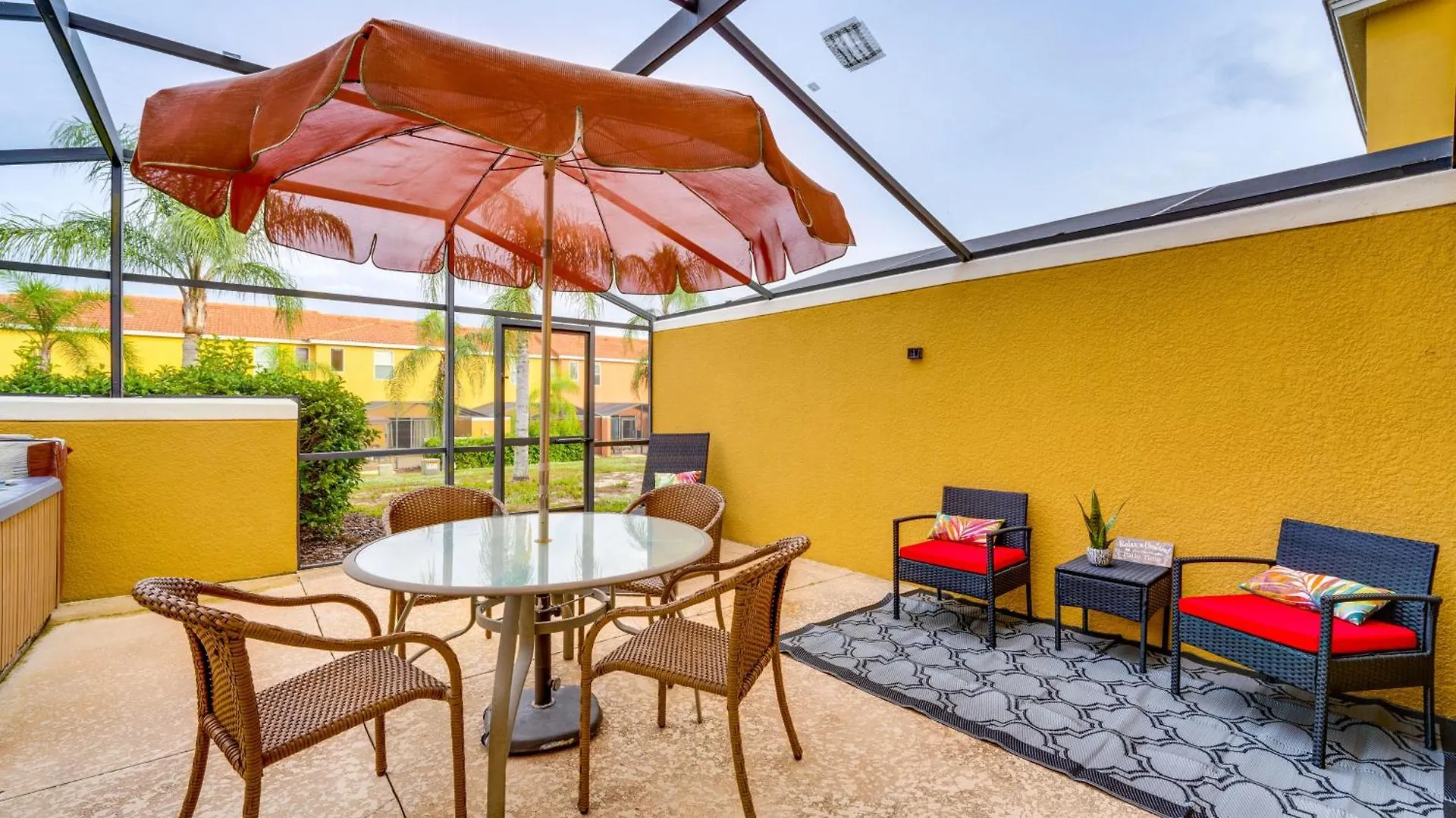 Holiday home 4 Mi To World Townhome With Hot Tub And Lanai! *