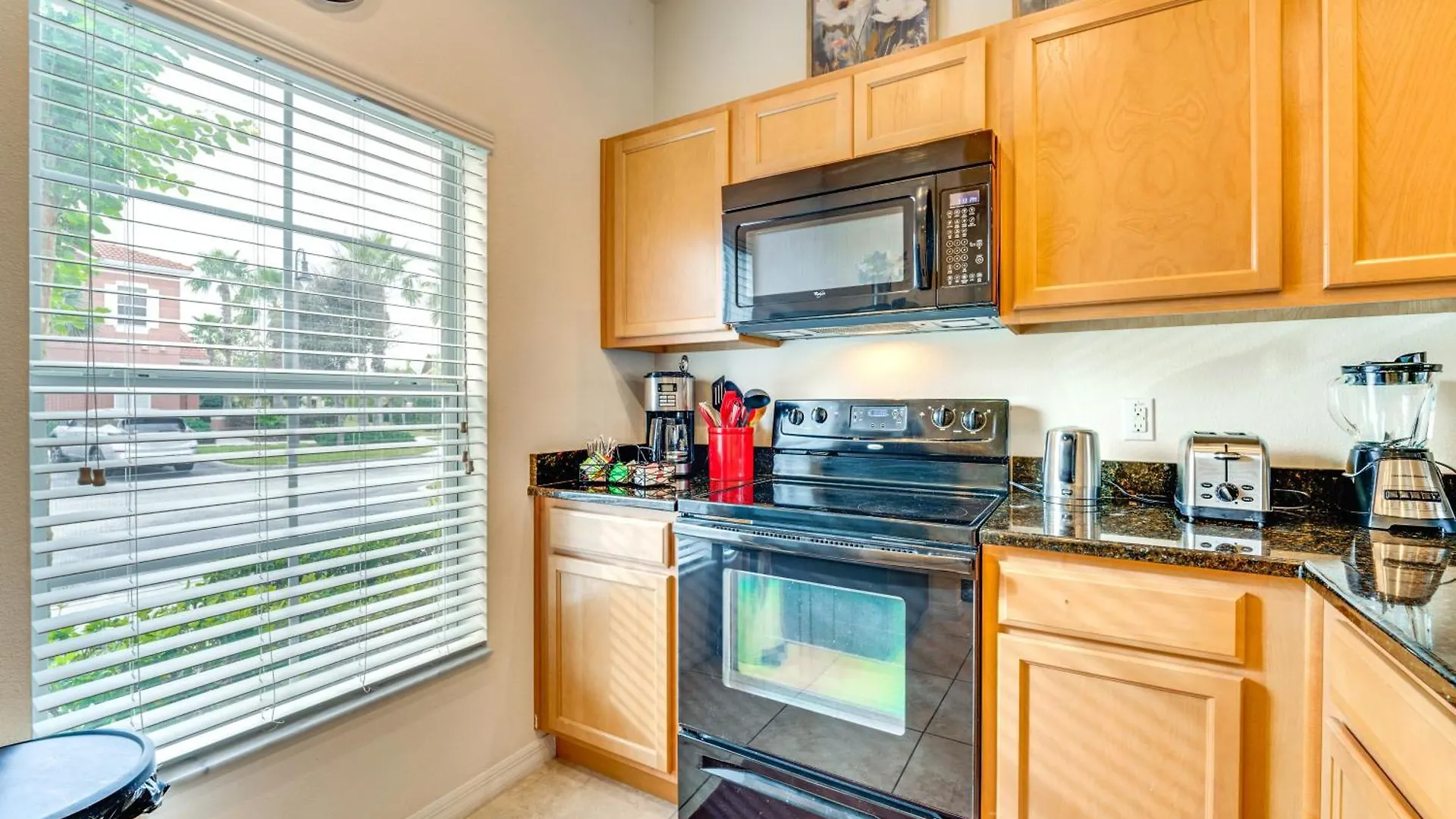 4 Mi To World Townhome With Hot Tub And Lanai! *