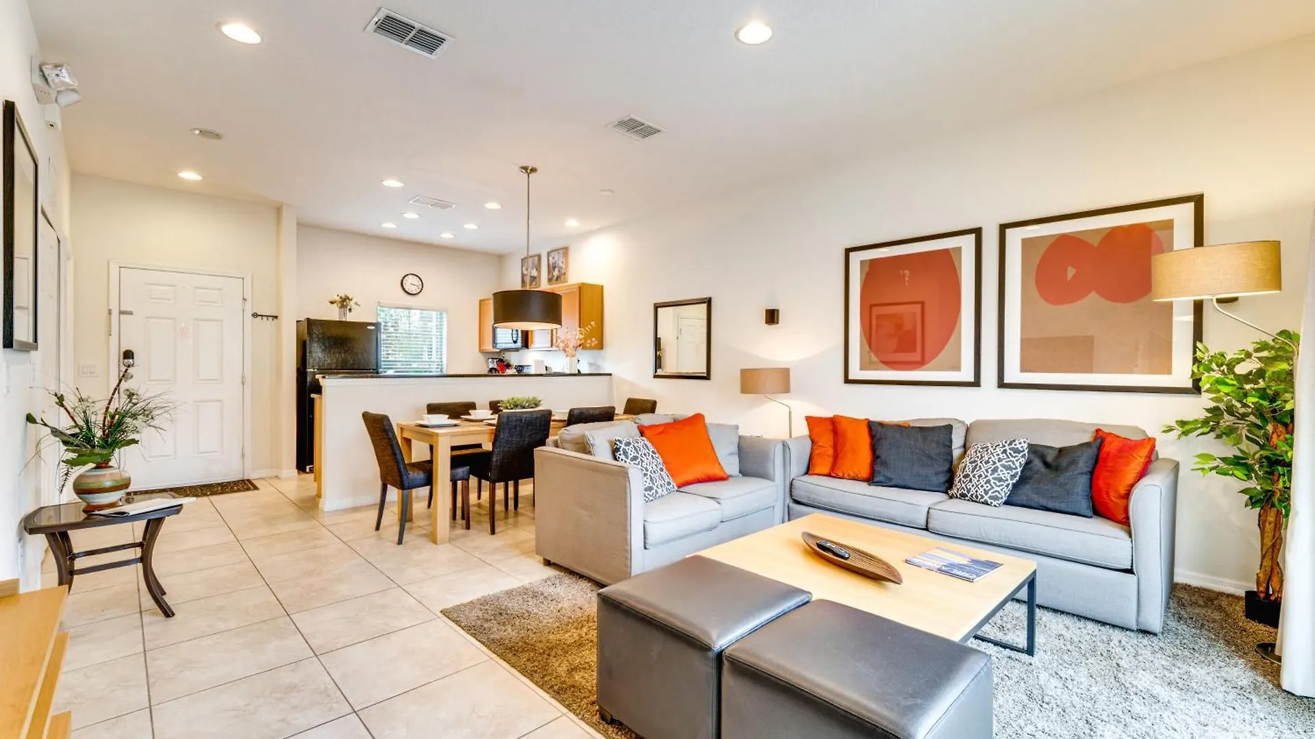 4 Mi To World Townhome With Hot Tub And Lanai!