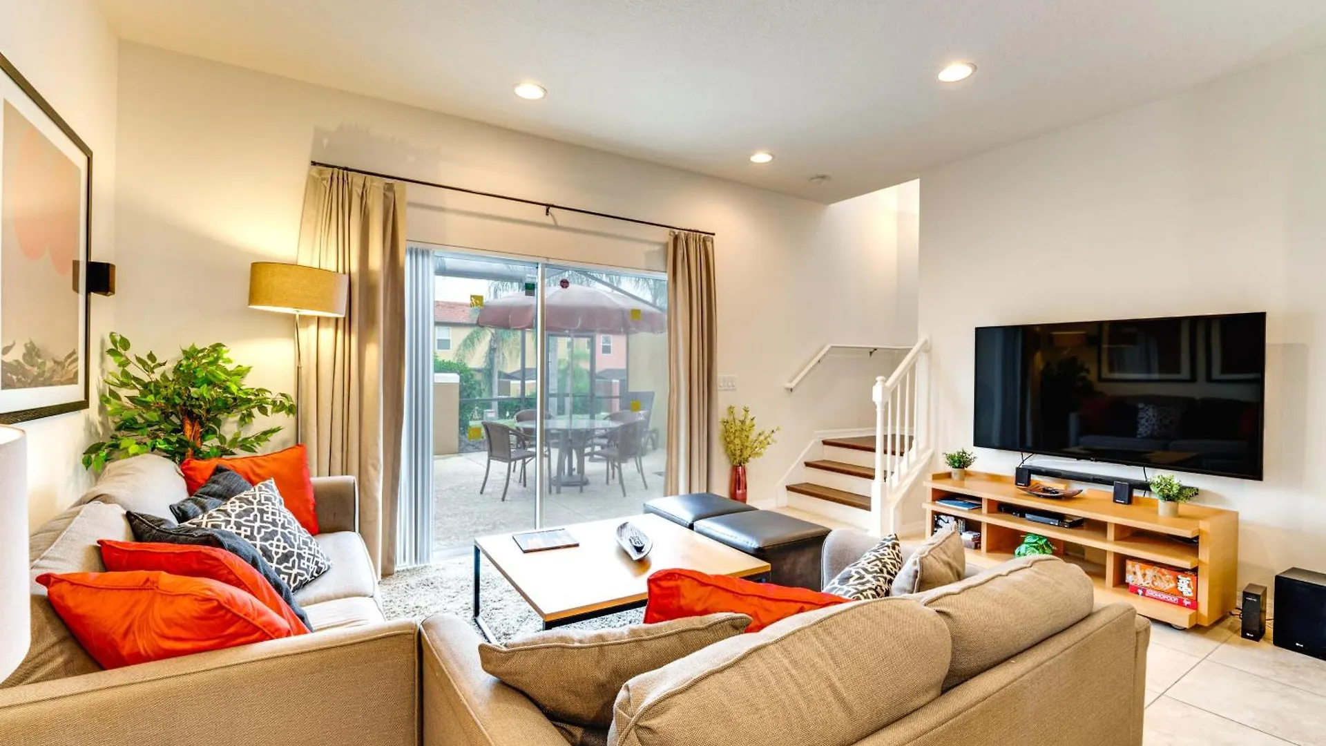 4 Mi To World Townhome With Hot Tub And Lanai! Kissimmee