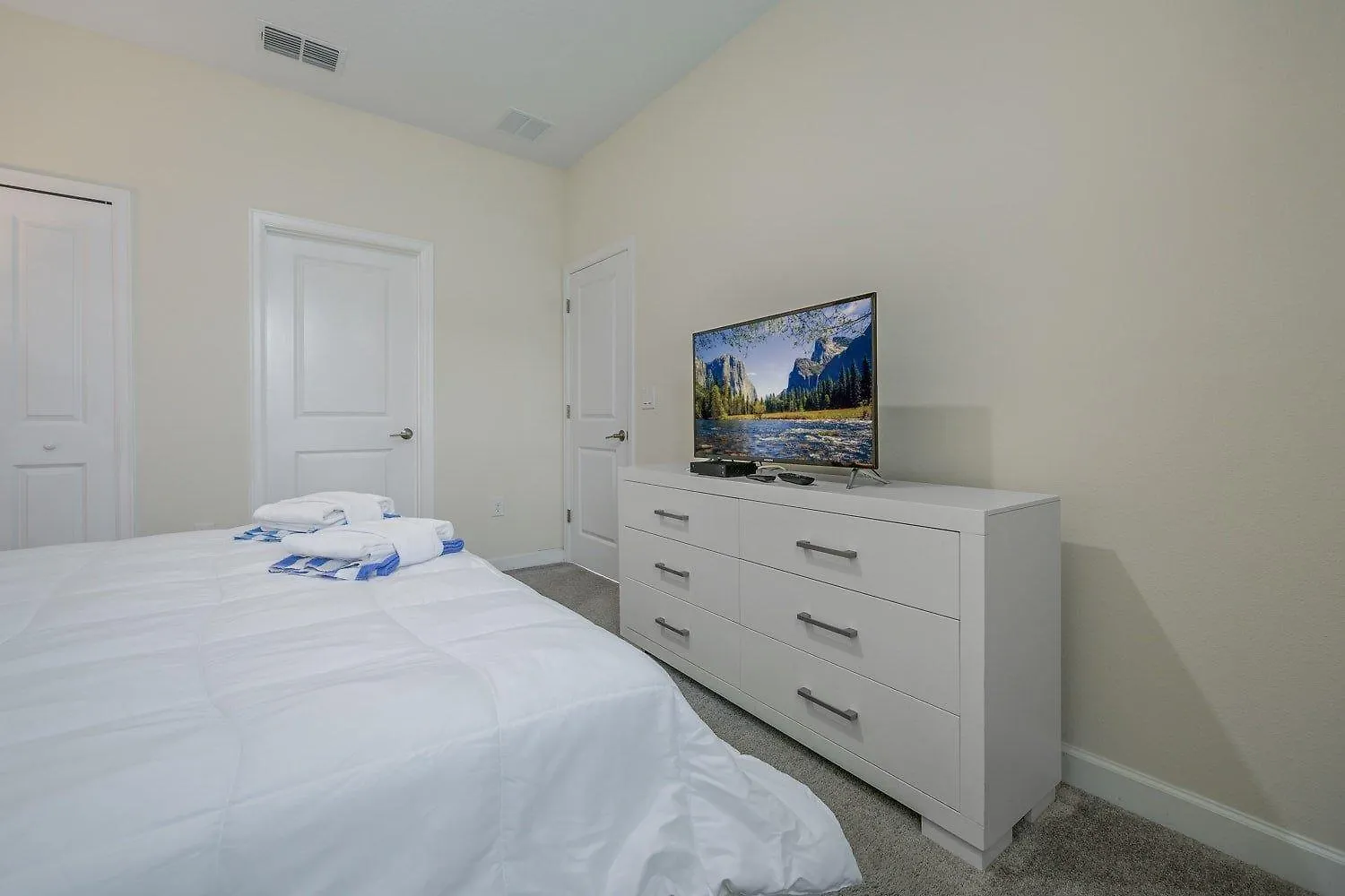 Dream Getaway Private Pool Hot Tub Games Room. Book Now Slr 1136 *