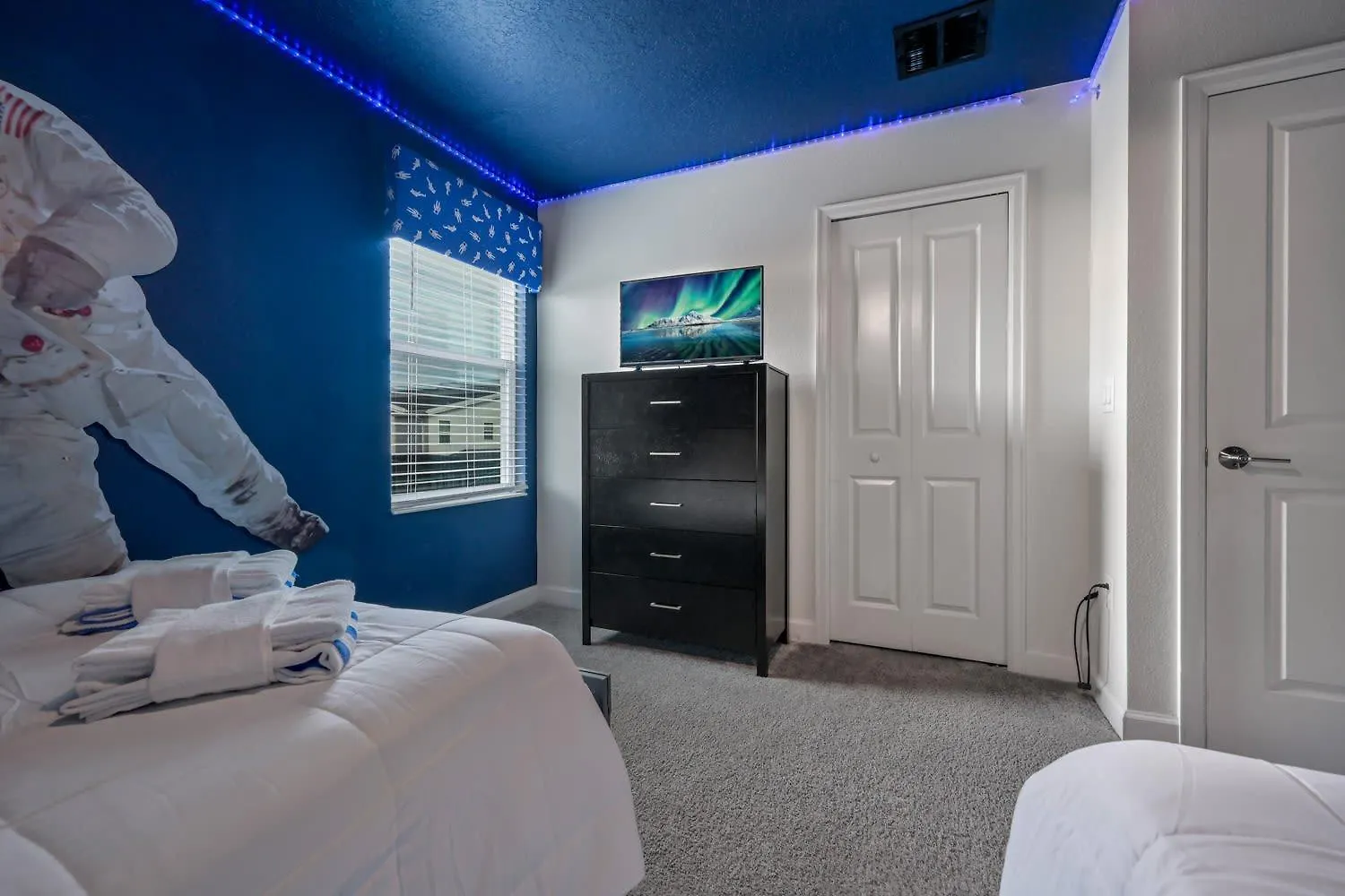 Villa Dream Getaway Private Pool Hot Tub Games Room. Book Now Slr 1136