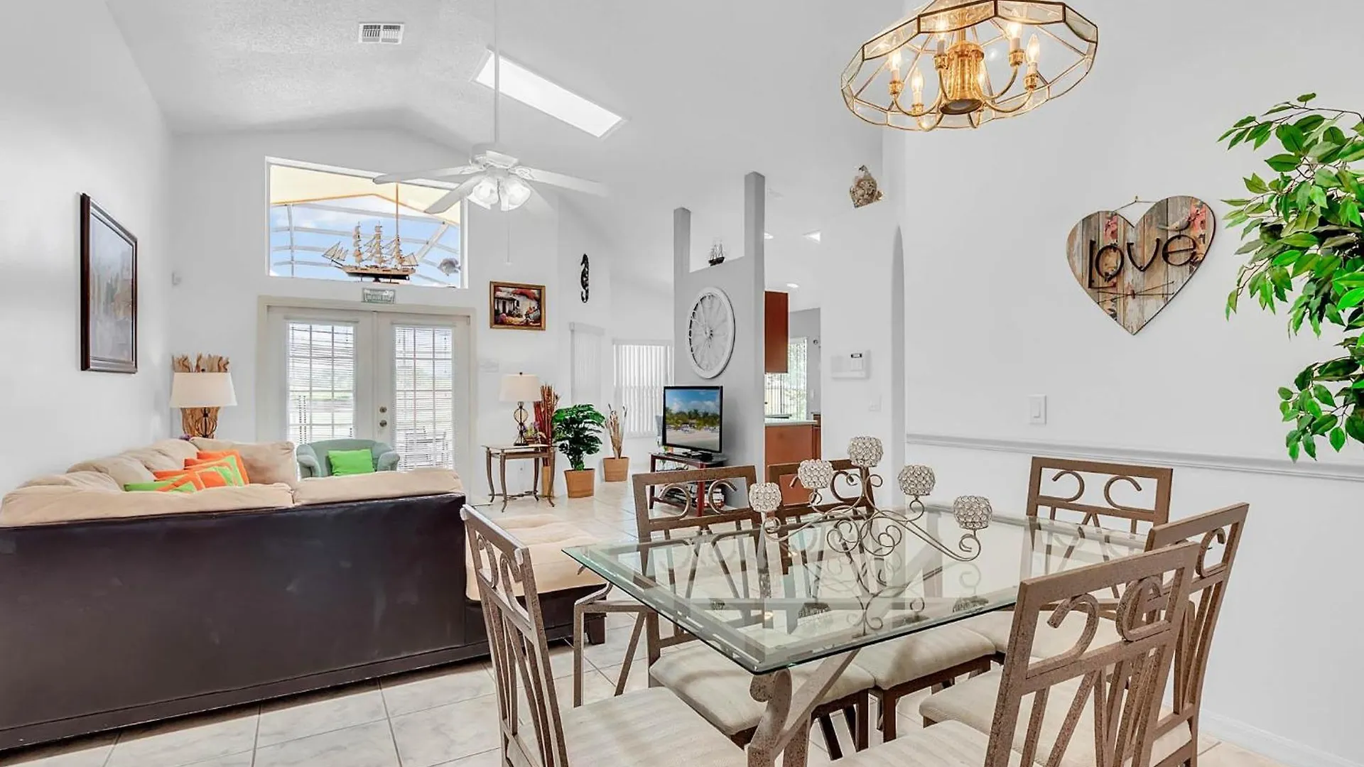 Villa 4 Bedrooms Pool With Water View And Short Drive From Kissimmee