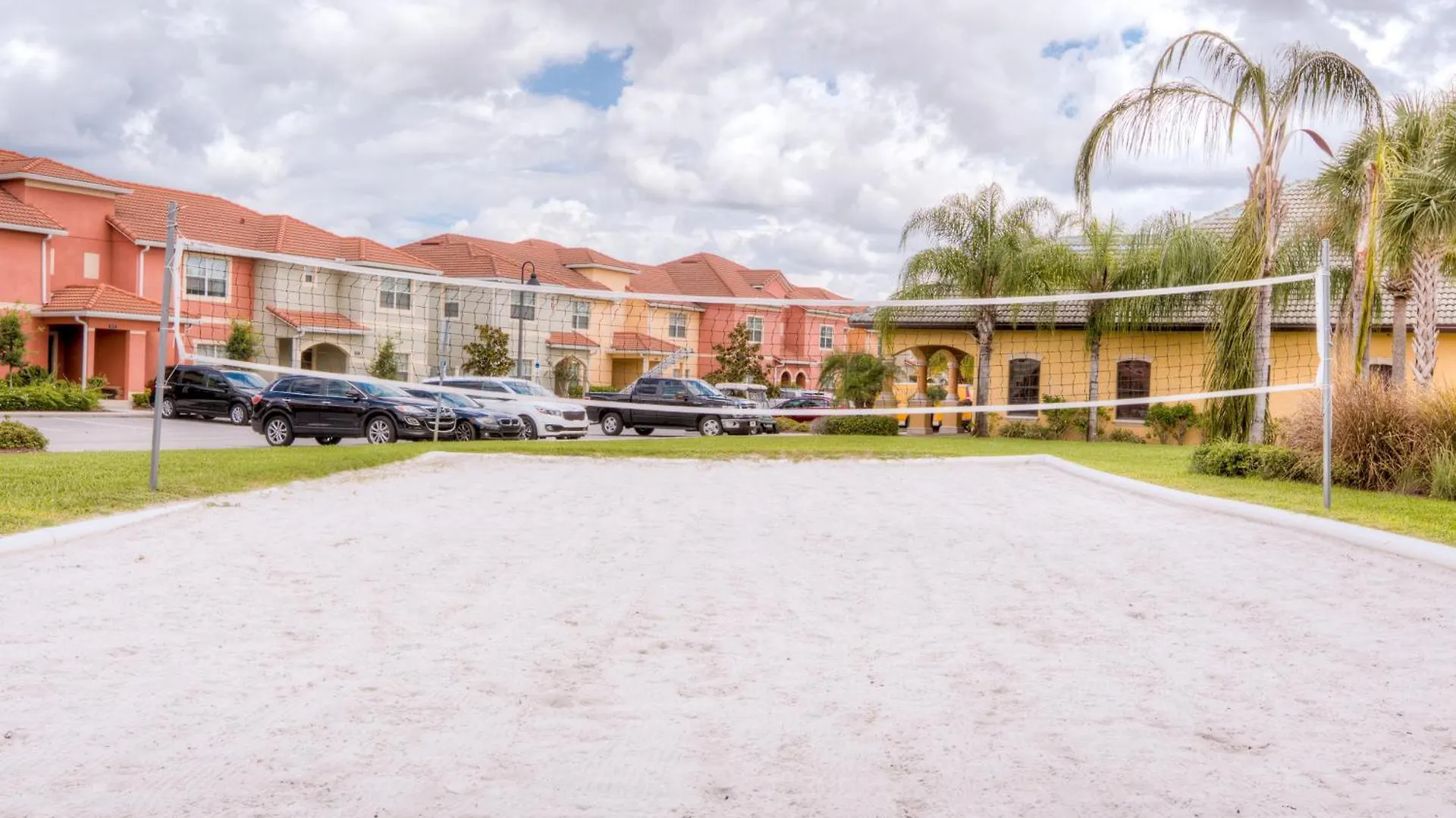 8929 Candy Palm Road Holiday home