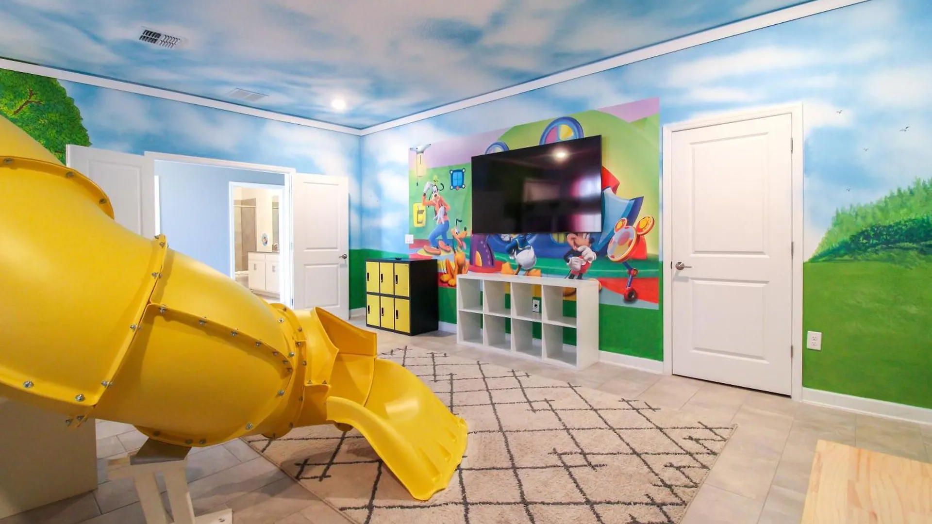 Beautiful House Wgame Roomcinemapoolspa Holiday home *