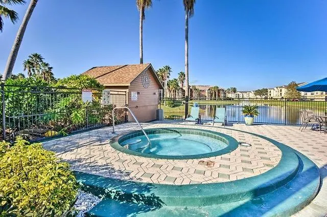 Del Sol Apartment *