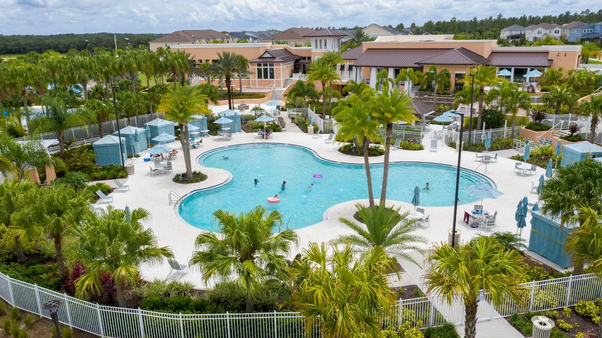 Opulent 4br Townhome Private Pool, Solara - 1543 Cp
