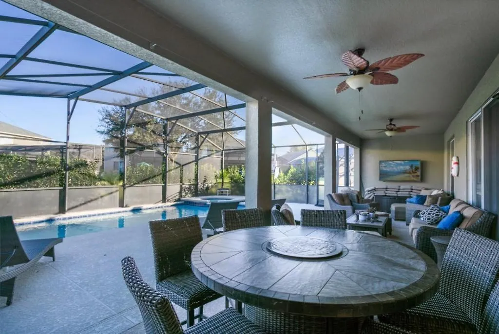 Villa Six Bedroom Lanai Screened Pool & Kissimmee
