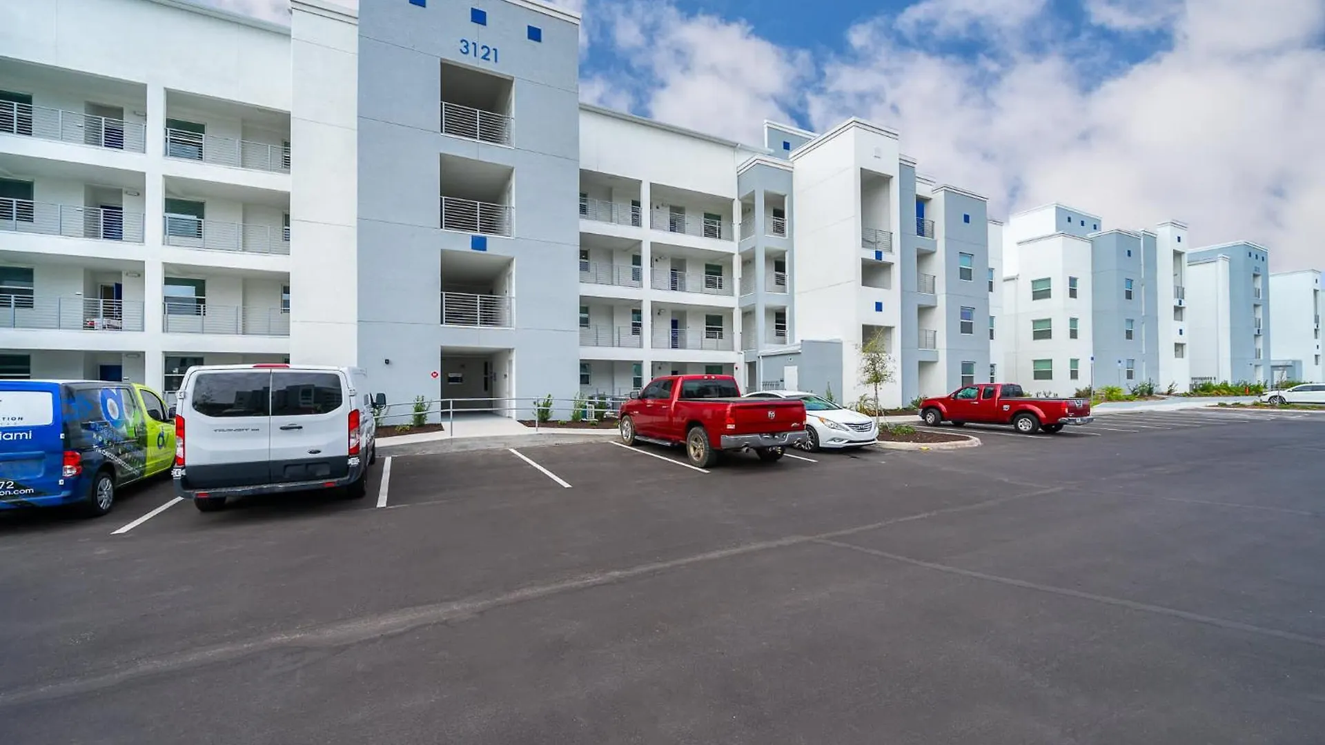 Apartment Elegant 2bed In Storey Prime Location