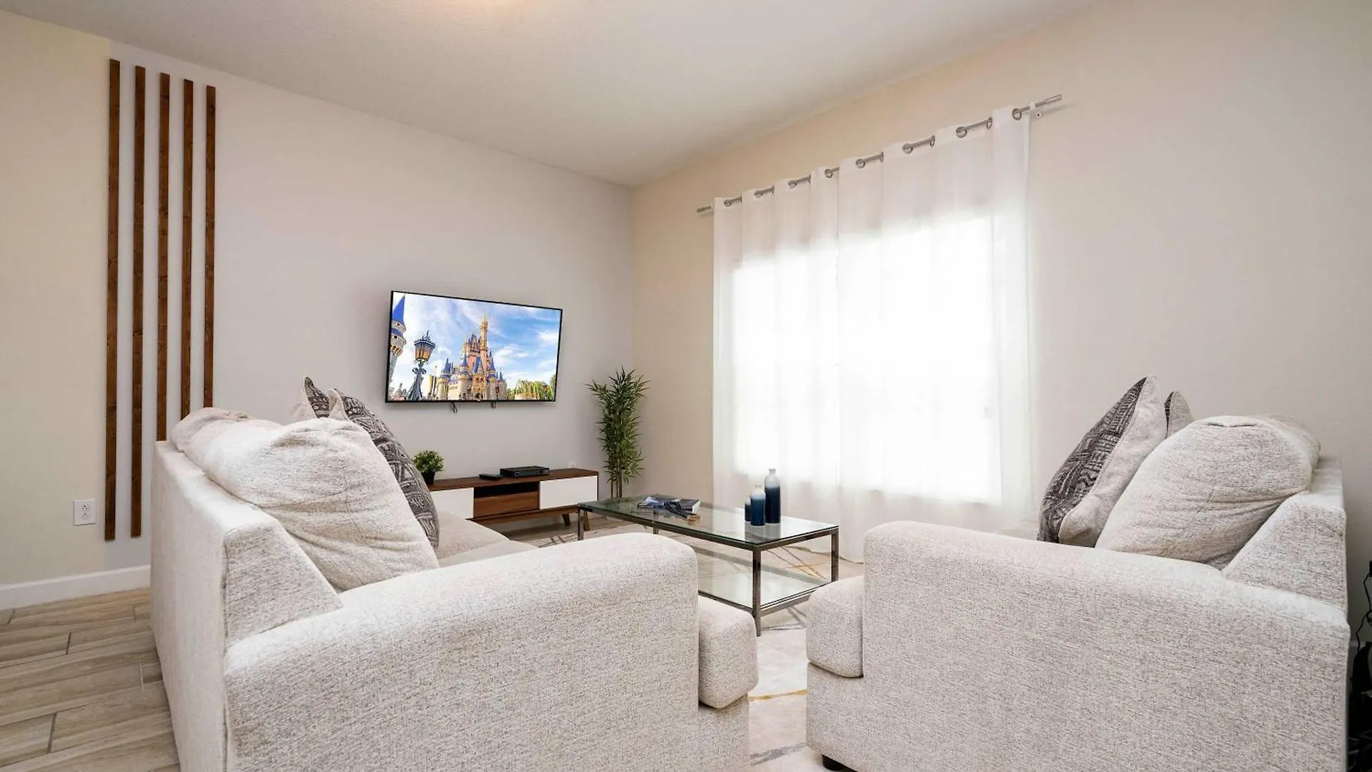 Great Mickey & Harry Potter Beds Spot Kissimmee