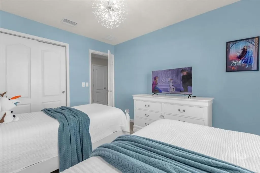 5 Bedrooms-4 Bathrooms- Windsor Westside 8924 Pw Kissimmee
