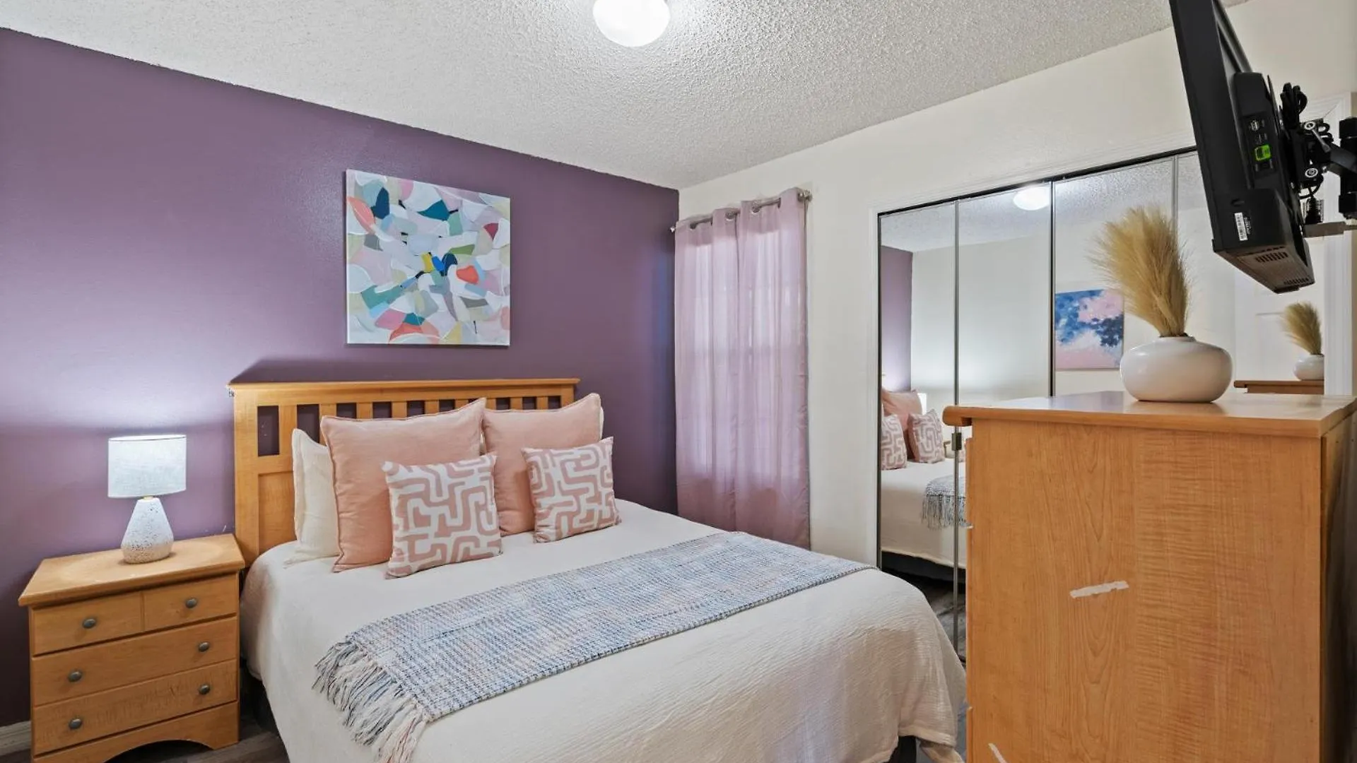 2721 North Poinciana #164 *