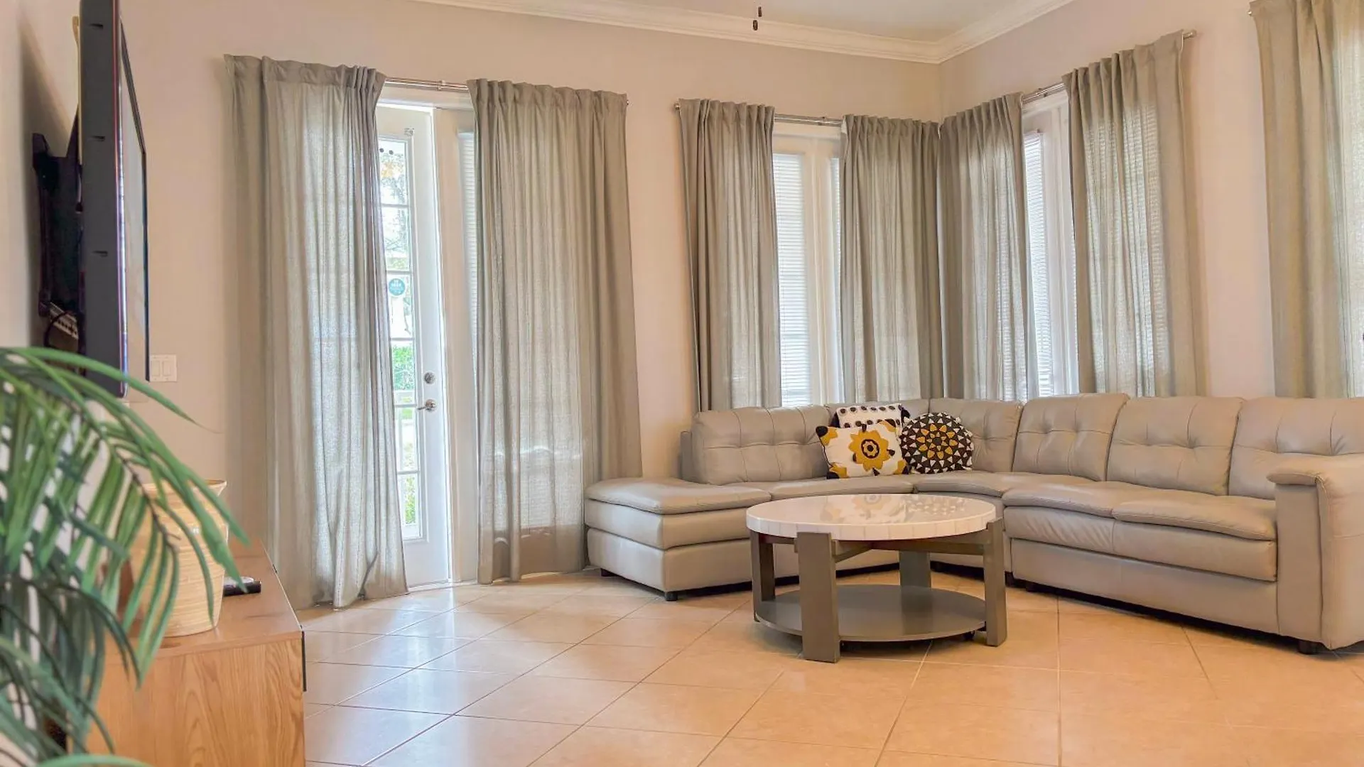 Cozy In Reunion Apartment *