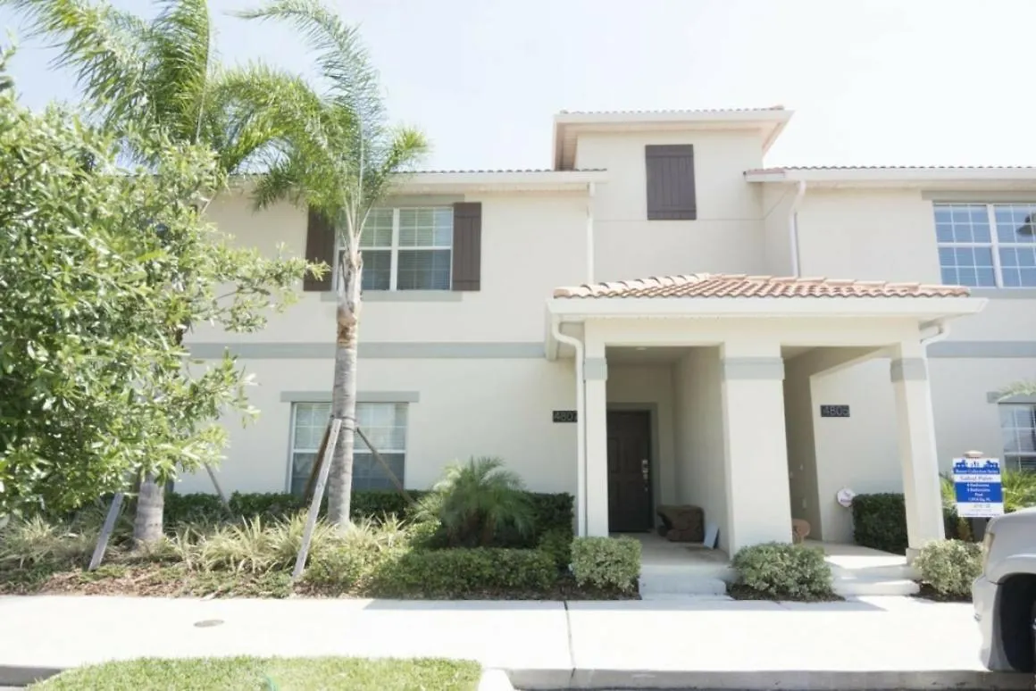 Holiday home Perfect Townhome For Your Vacation With Private Pool Sl4807