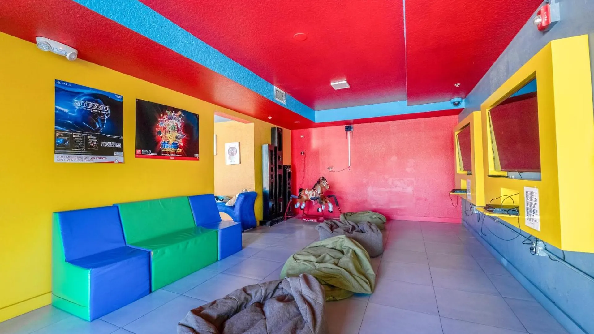 Отель Ramada By Wyndham Flamingo Water Park