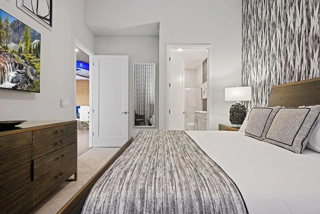 Holiday home Modern 7 Bdrm Mansion With Themed Bedrooms At The Bear's Den
