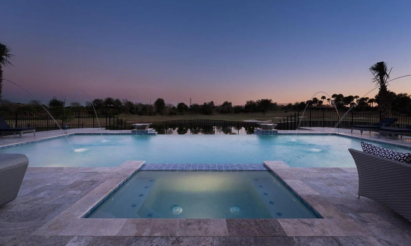 Infinity Pool 11 Bdrm Oasis With Golf Views At Reunion Holiday home Kissimmee