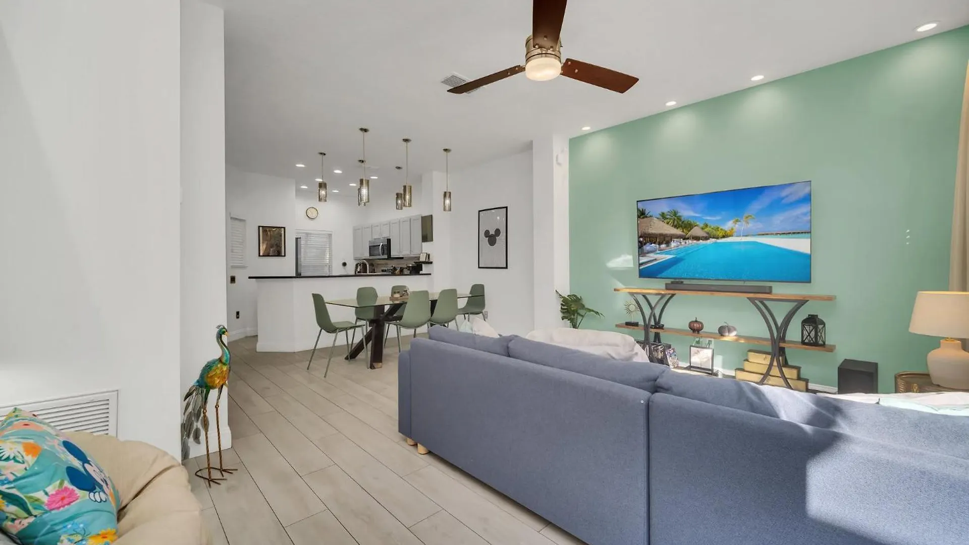 Pet Friendly Pool Very Close To Kissimmee