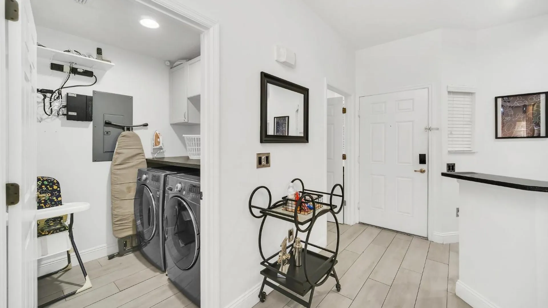 Pet Friendly Pool Very Close To Holiday home