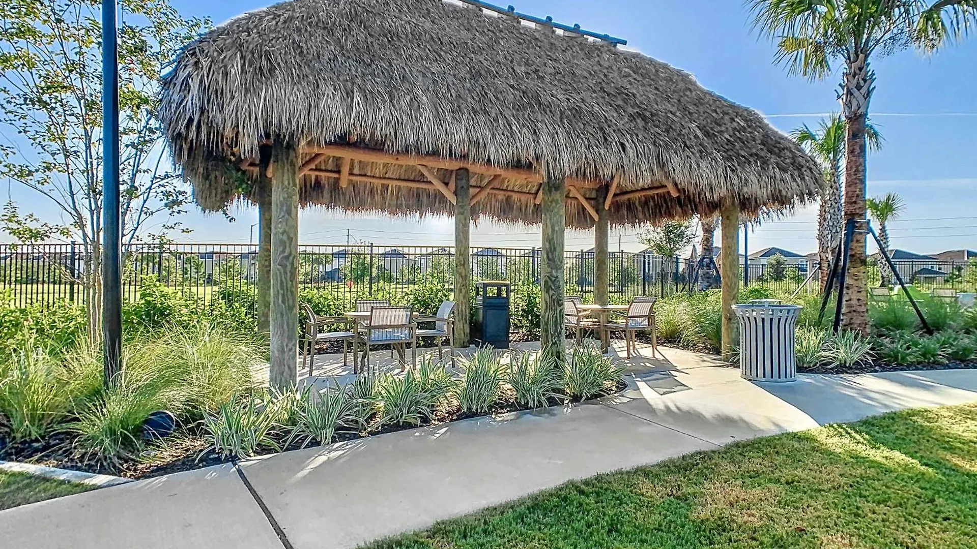 Family Oasis With Private Pool And Access To 2 Clubhouses - Free Waterpark