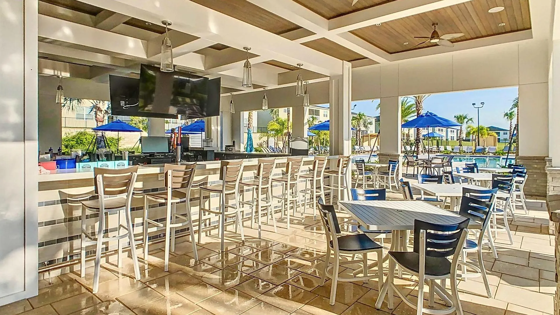 Family Oasis With Private Pool And Access To 2 Clubhouses - Free Waterpark