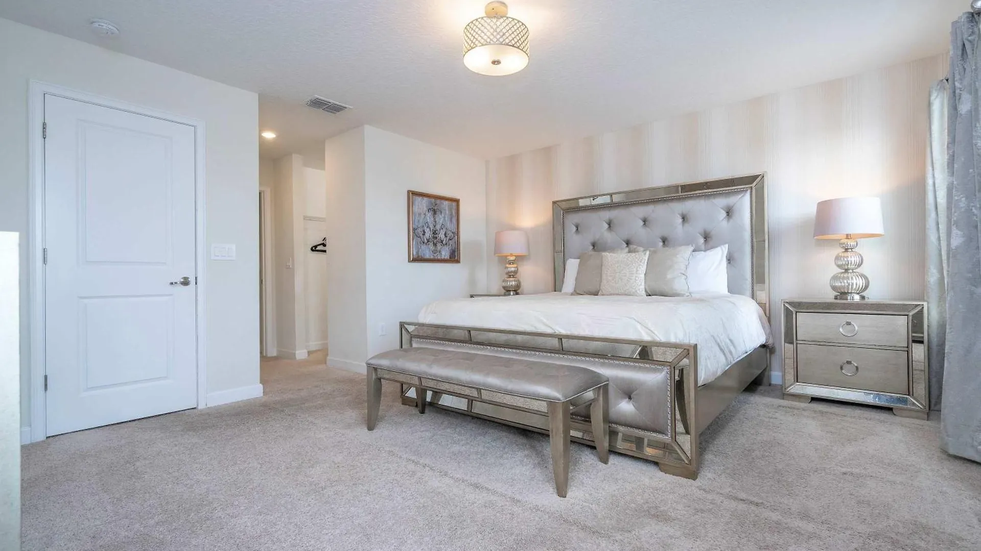 Holiday home 6bed , Themed Rooms, Game Room, Storey *