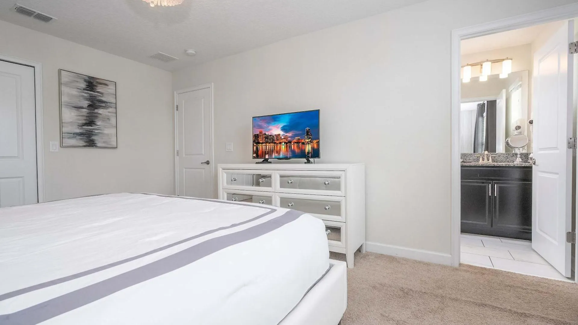 6bed , Themed Rooms, Game Room, Storey Holiday home *