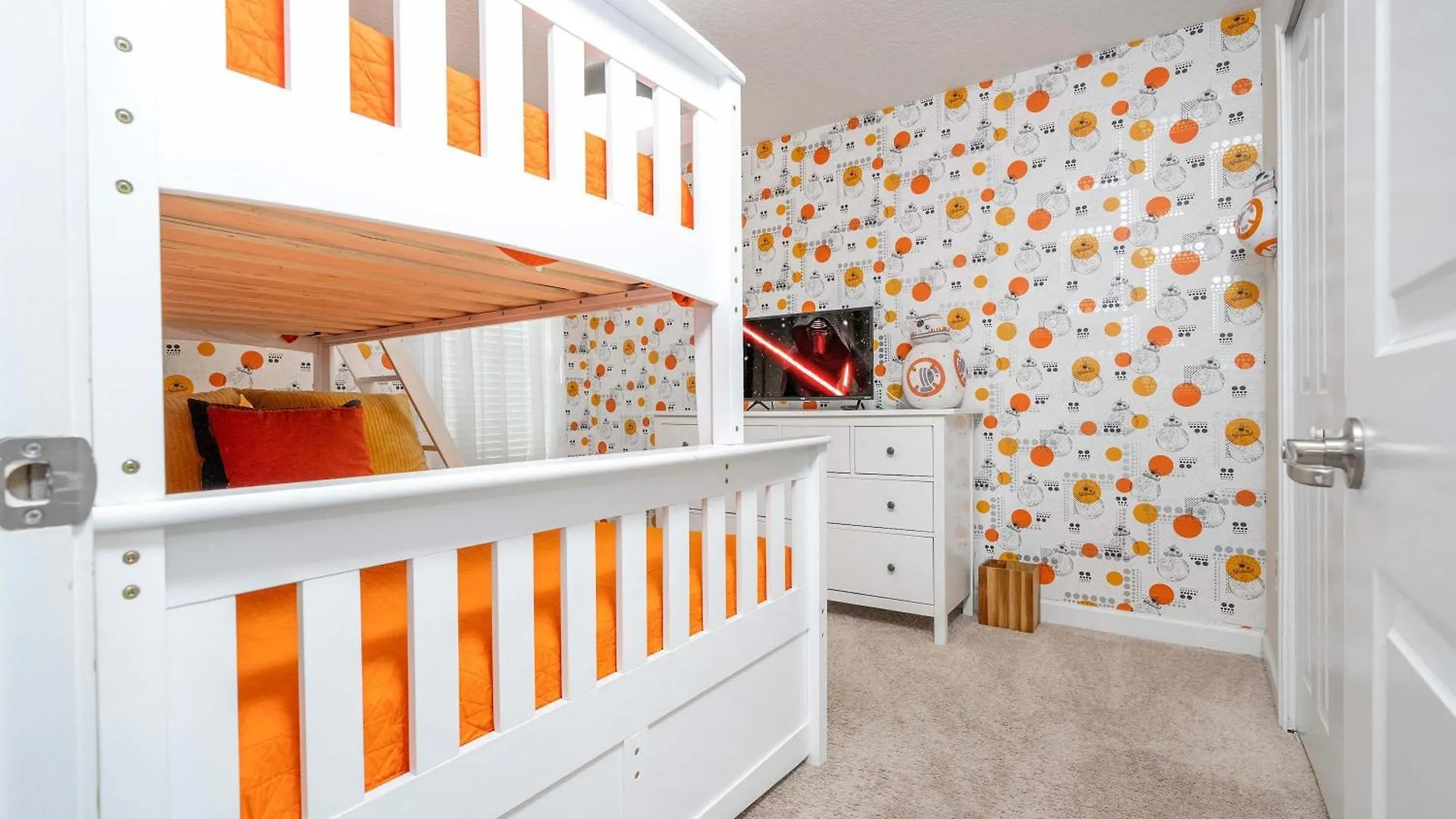 Holiday home 6bed , Themed Rooms, Game Room, Storey Kissimmee