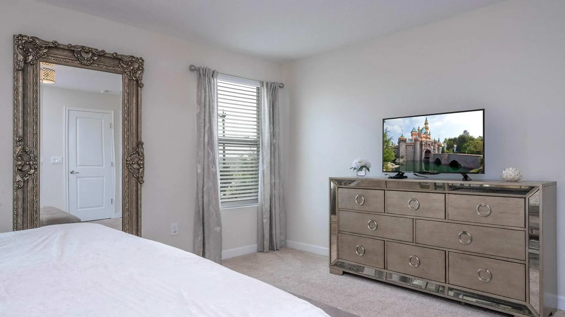 6bed , Themed Rooms, Game Room, Storey Holiday home