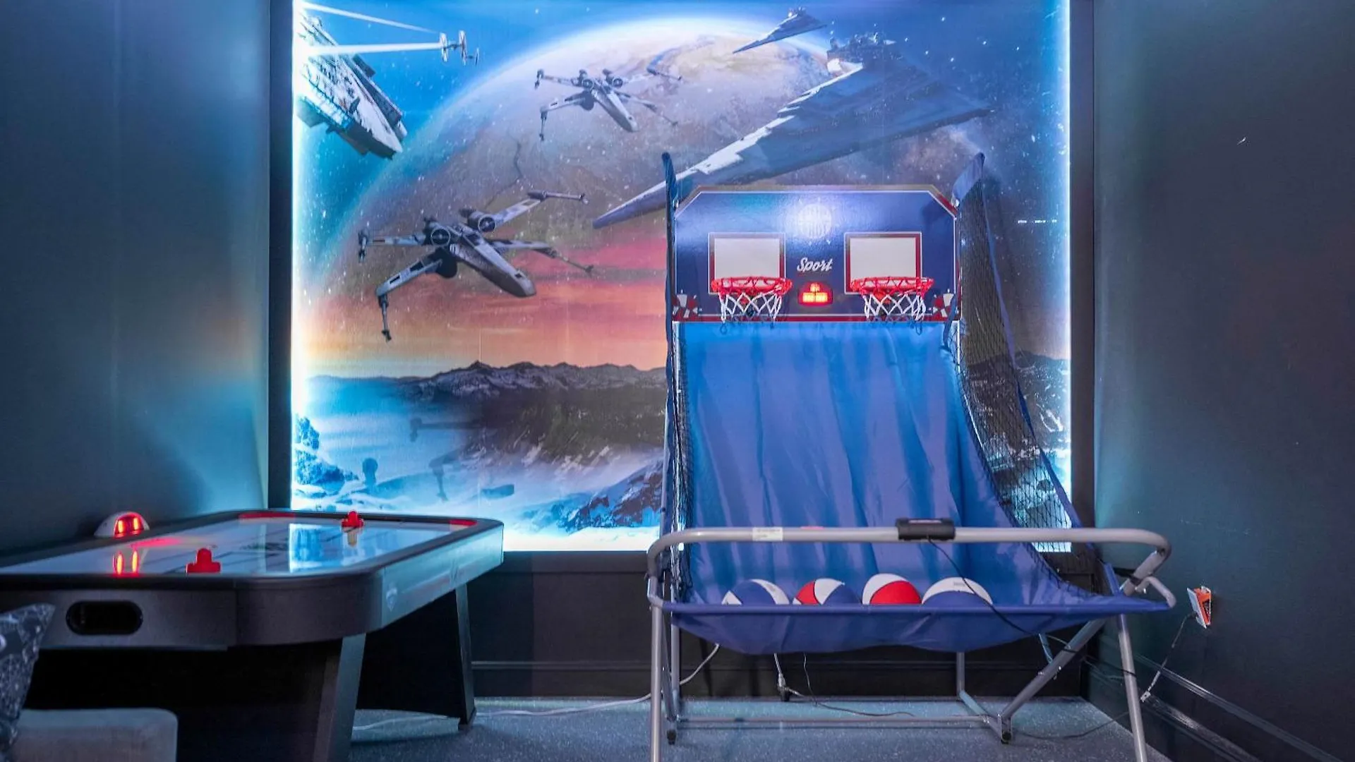 6bed , Themed Rooms, Game Room, Storey Holiday home
