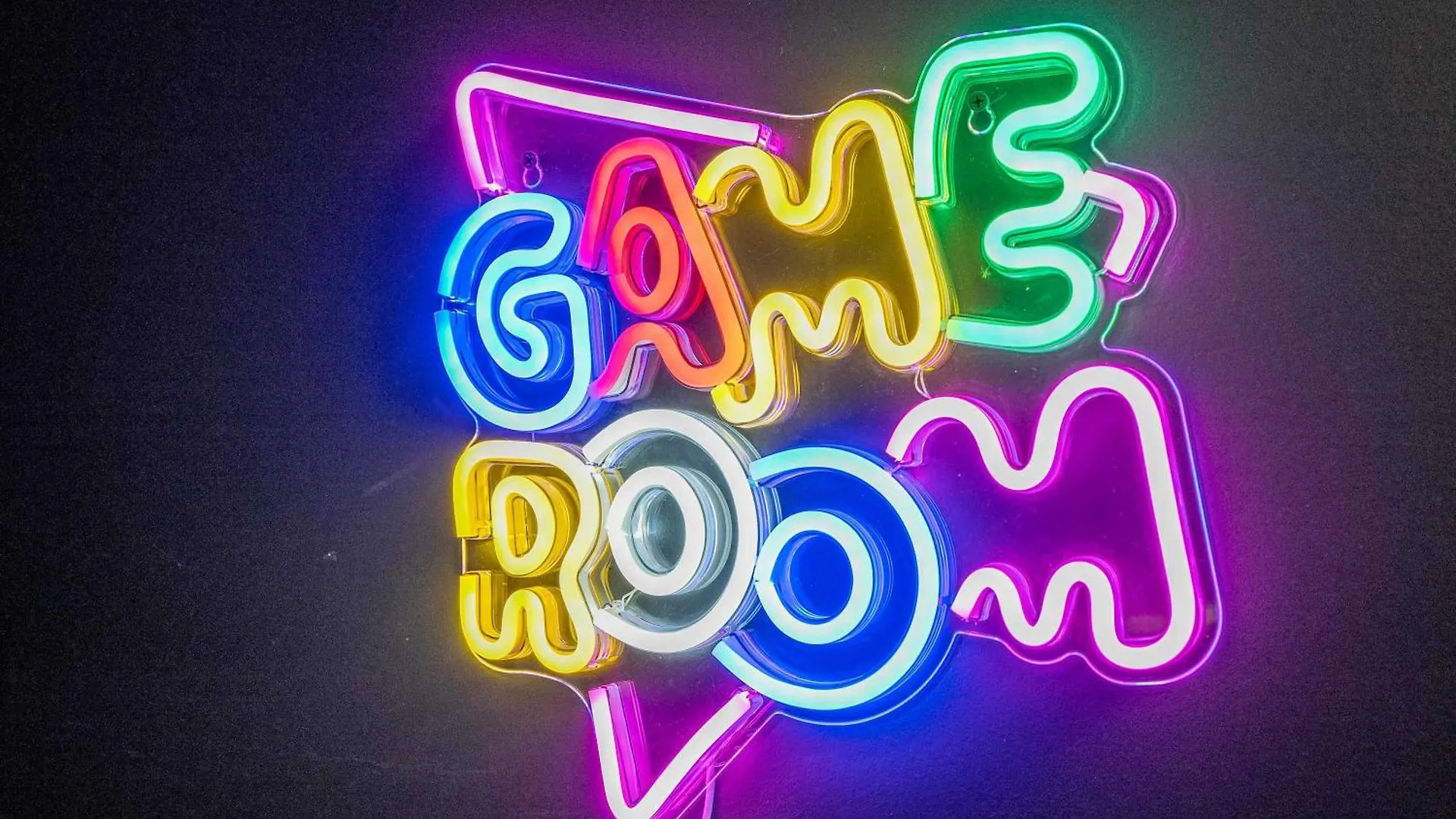 6bed , Themed Rooms, Game Room, Storey Holiday home