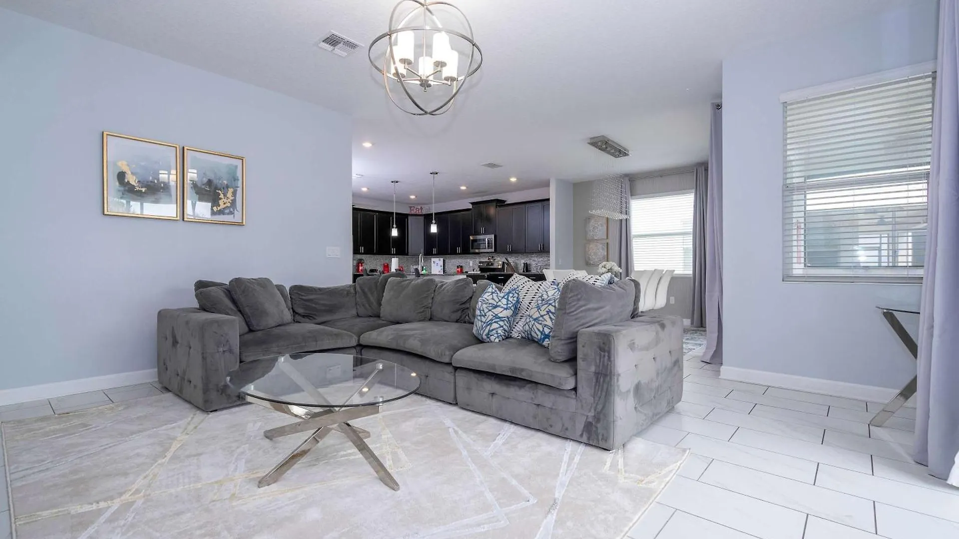 Holiday home 6bed , Themed Rooms, Game Room, Storey *