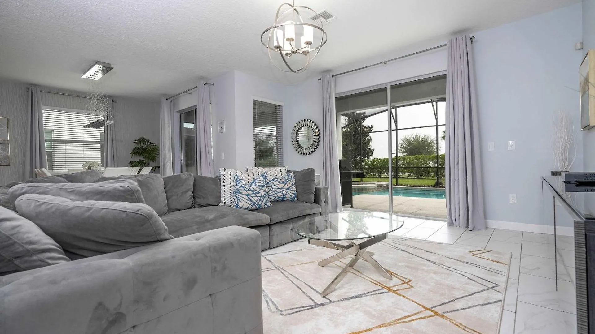 Holiday home 6bed , Themed Rooms, Game Room, Storey