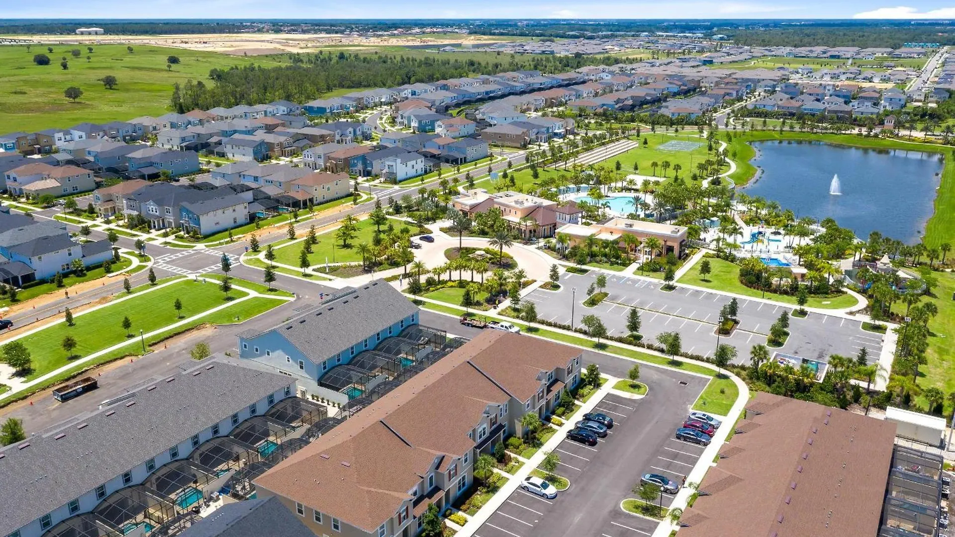 Apartment Luxury Town With Splash Pool In Solara *