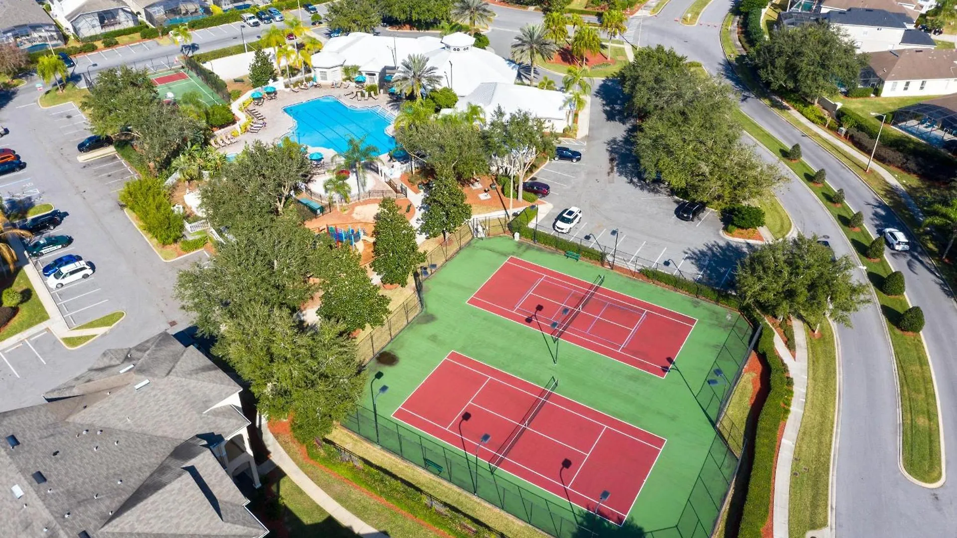 Immaculate 4 Bedrooms 3 Bathroom In Windsor Palms