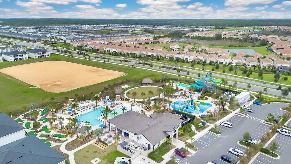 Modern Champions Gate Near Parks Holiday home Kissimmee