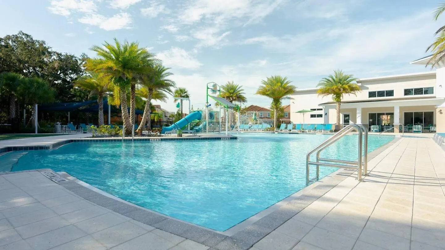 Water View Gorgeous Vacation With 4 Bedrooms