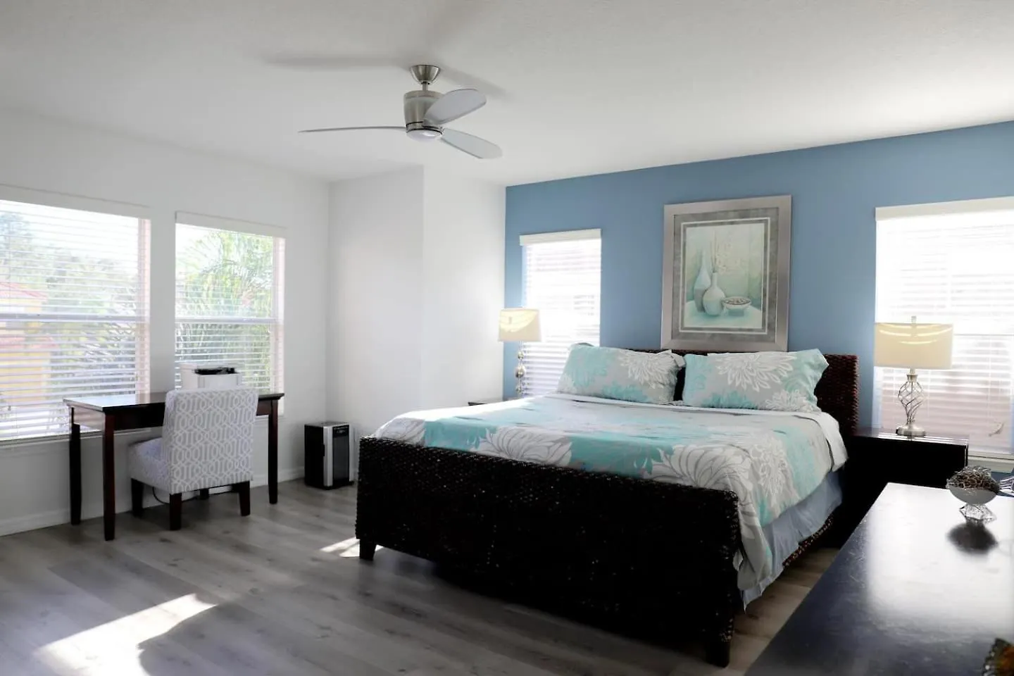 Water View Gorgeous Vacation With 4 Bedrooms
