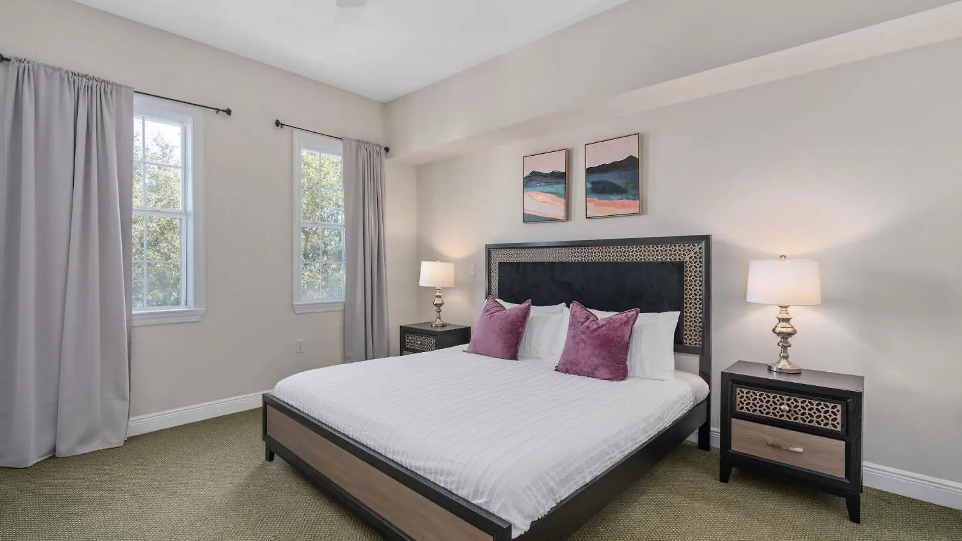 Cozy Retreat Near World & Attractions *
