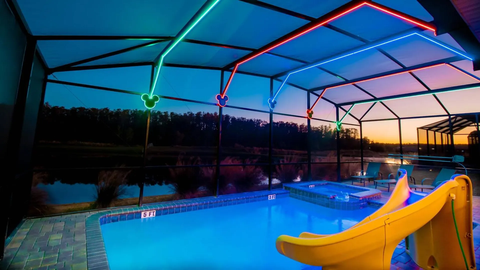 Beautiful House Wgame Roomcinemapoolspa Holiday home *