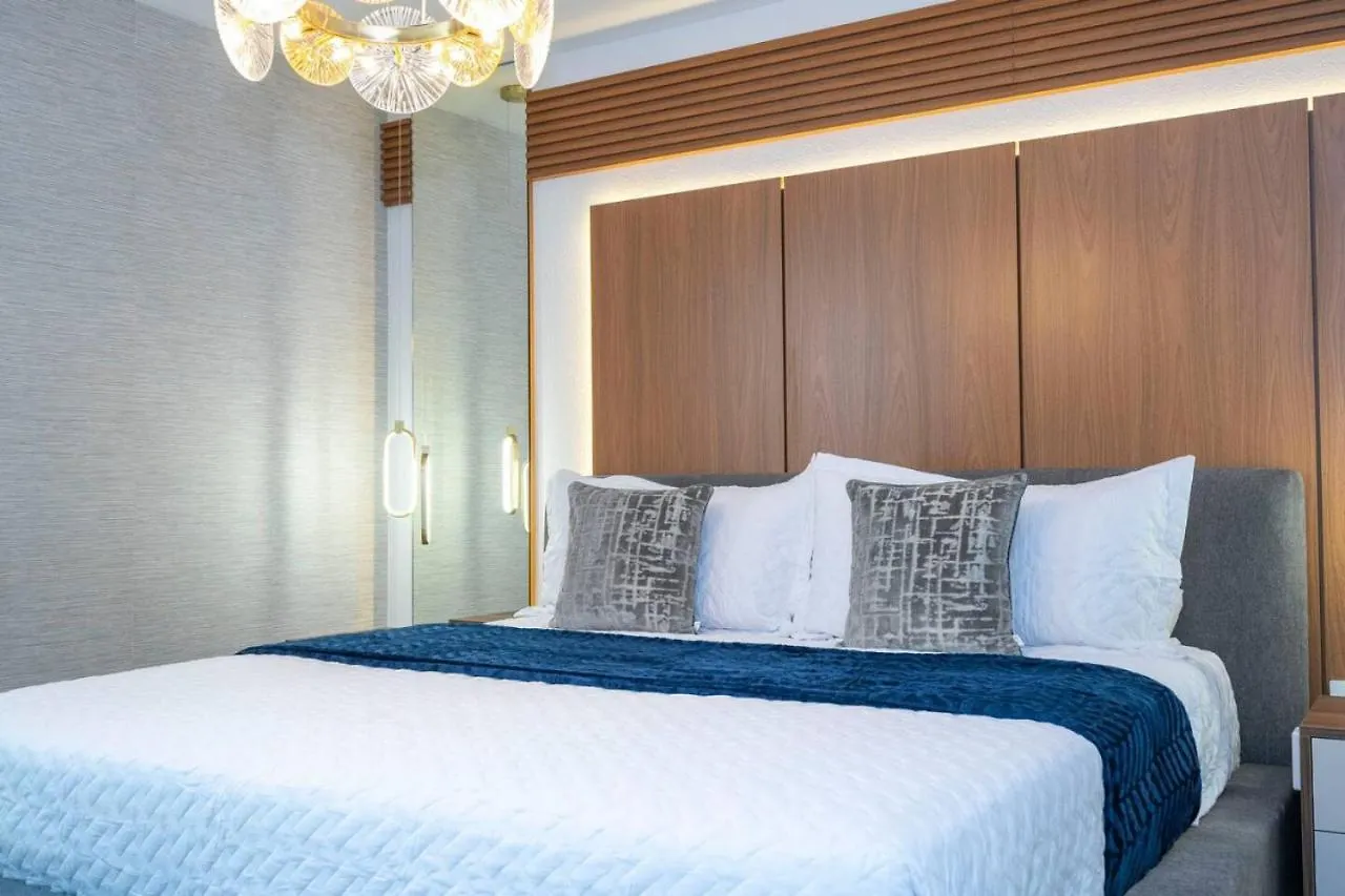 The Ultimate 9bd Getaway Storey Holiday home