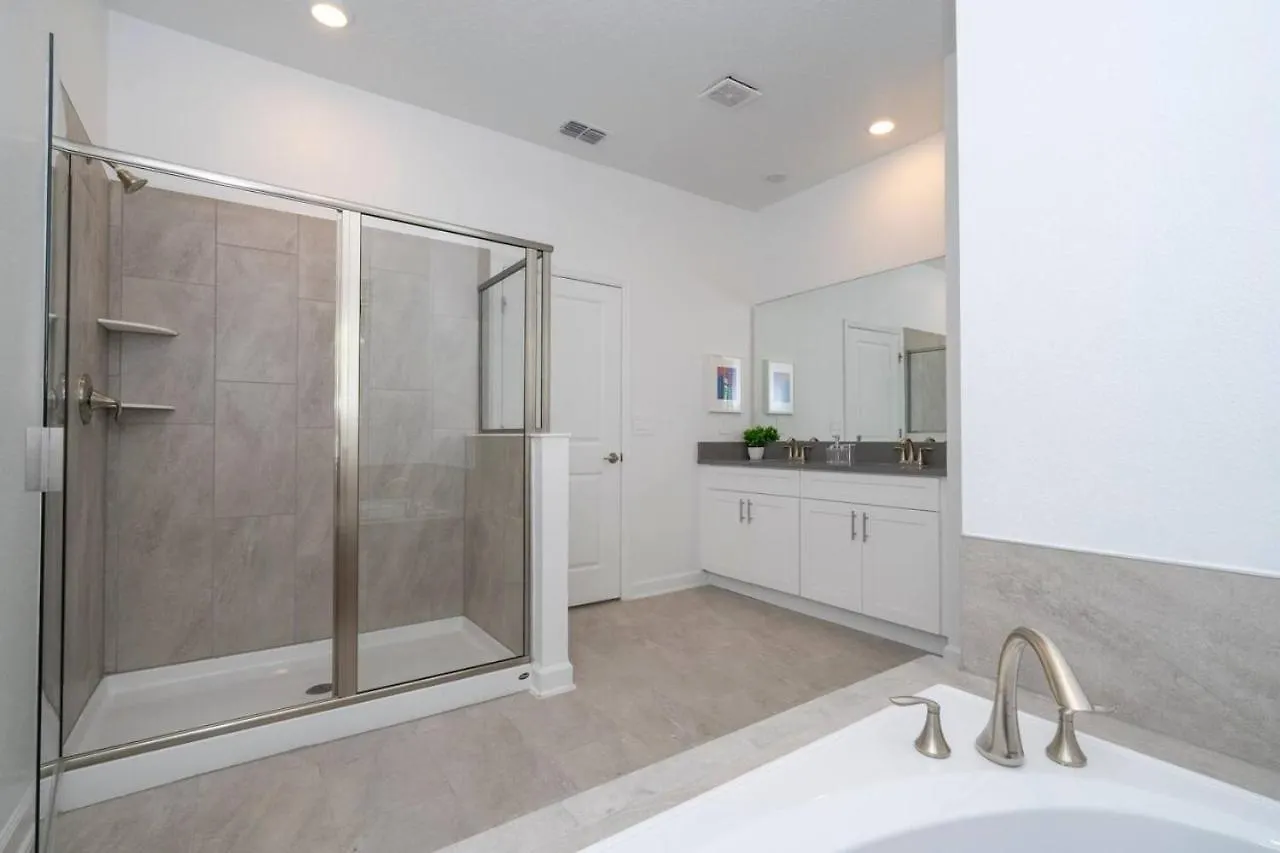 The Ultimate 9bd Getaway Storey Kissimmee