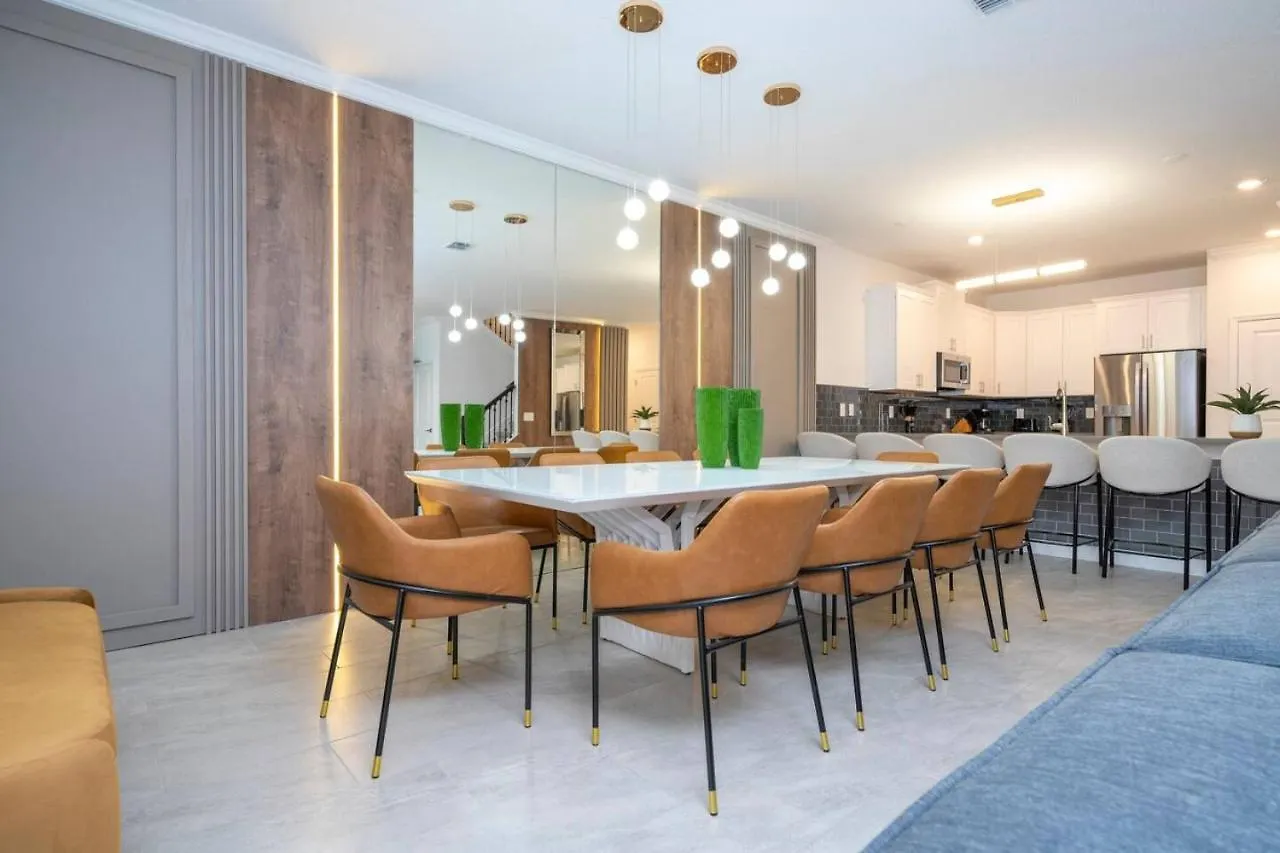The Ultimate 9bd Getaway Storey Kissimmee