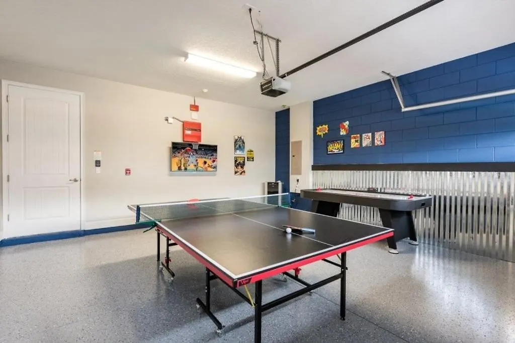 Holiday home Luxurious 9bd W/game + Themed *