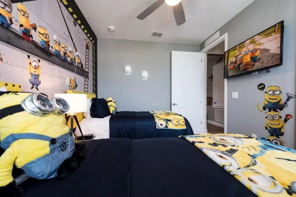 Luxurious 9bd W/game + Themed *